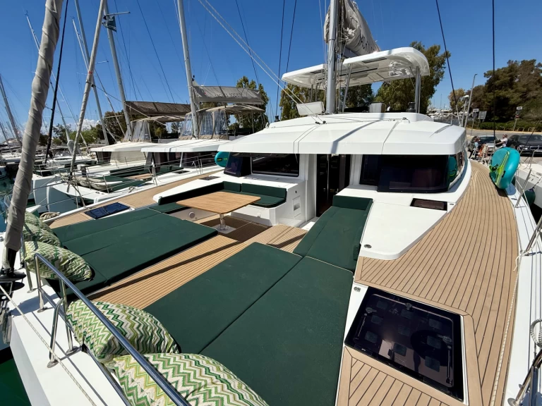 Hyr en Bali Catamarans Bali 5.8 Alimos 