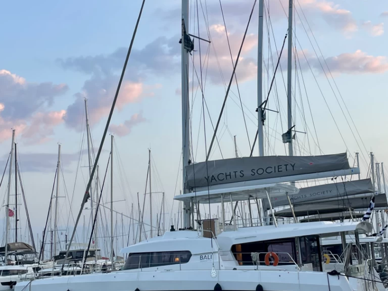 Yacht charter Alimos billig Bali 5.8
