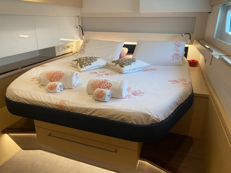 Yacht charter Cannigione billig Ipanema 58