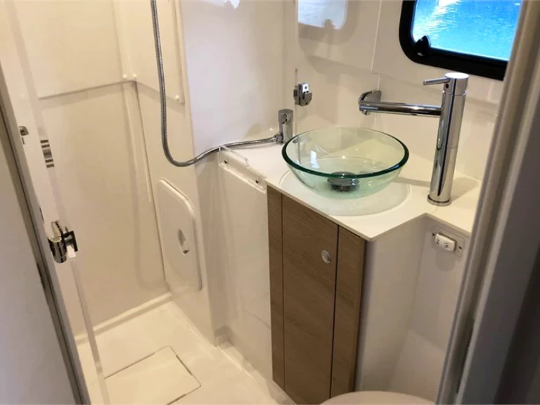 Yacht charter Furnari billig Bali 4.5 Liberty