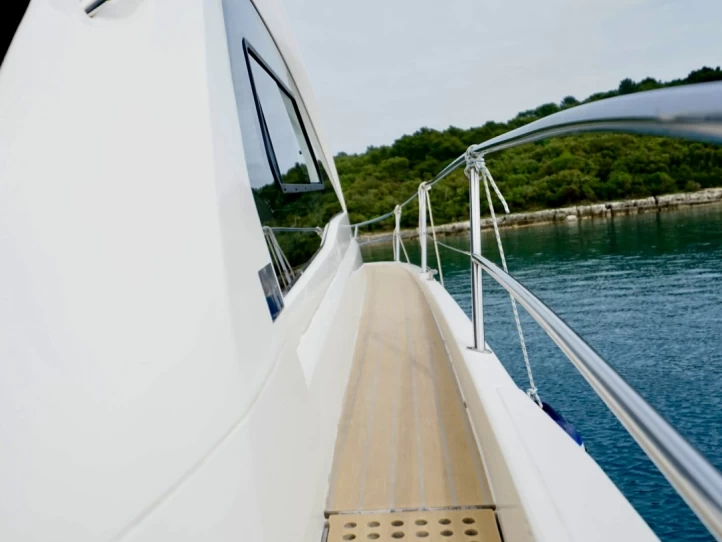 Yacht charter Sukošan billig Bavaria Sport 44 HT