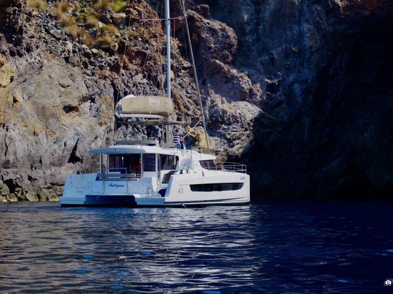 Yacht charter Furnari billig Bali 4.8