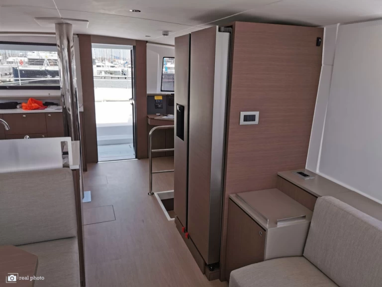 Bali Bali 4.6 charter bareboat eller skeppad i Cannigione