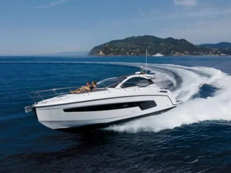 Uthyrning Split  - Azimut Azimut Atlantis 45 av Samboat 