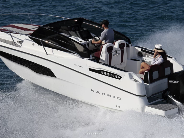 Karnic CS 700 HT charter bareboat eller skeppad i Sant Antoni de Portmany