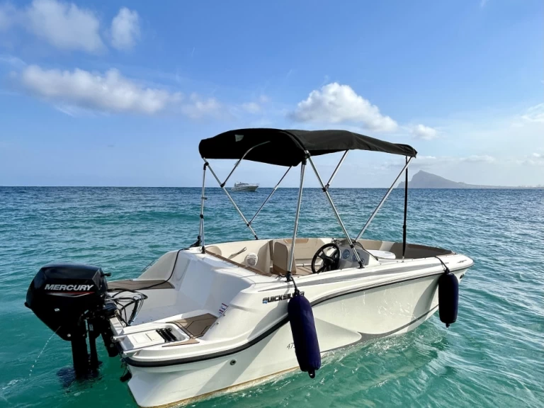 Quicksilver Activ 475 Axess charter bareboat eller skeppad i Altea