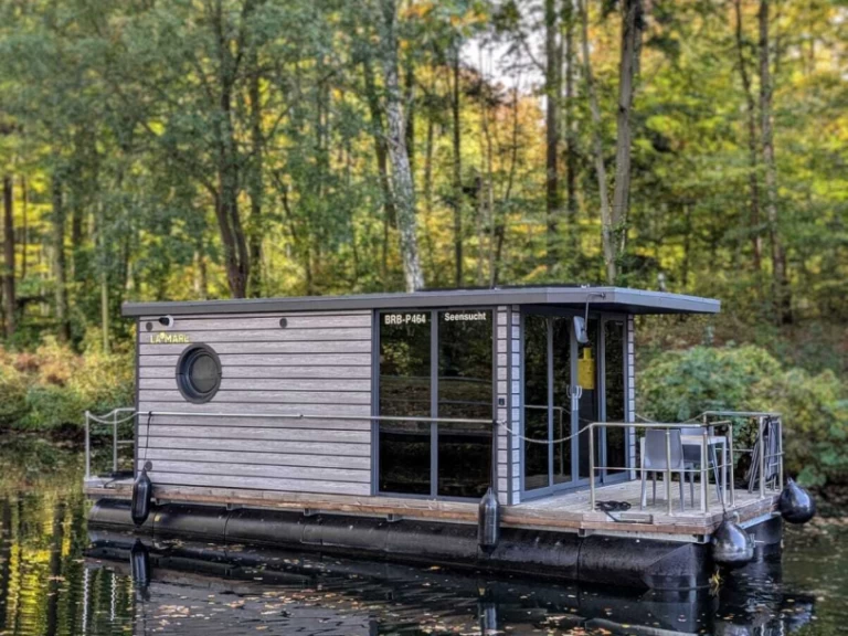 Yacht charter Lübz billig Apartboot M