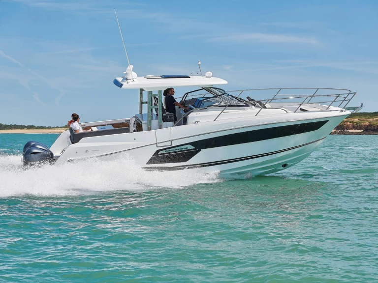 Yacht charter Cogolin billig Cap camarat 12.5 wa