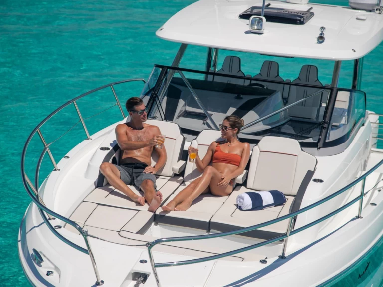 Uthyrning Motorbåt  i Cogolin - Jeanneau Cap camarat 12.5 wa