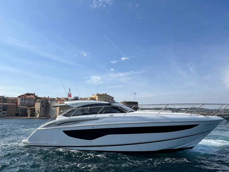 Hyra Motorbåt  med eller utan skeppare Princess Port des Marines de Cogolin 