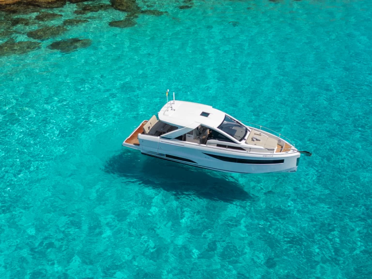 Uthyrning Ibiza Town - Jeanneau DB 37 av Samboat 