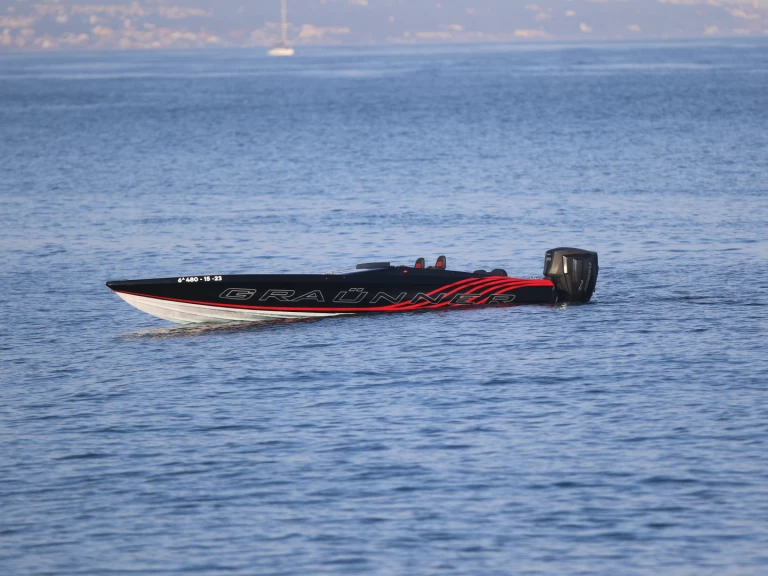 Graunner STILETTE 26 charter bareboat eller skeppad i Puerto Banús