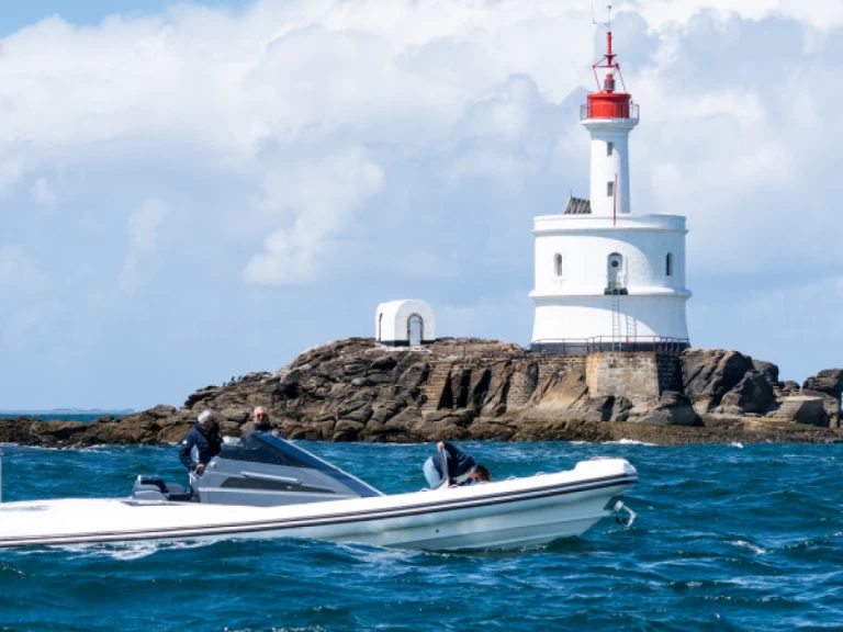 Båtuthyrning Lomac 10.5 Gran Turismo  i La Trinité-sur-Mer på Samboat 
