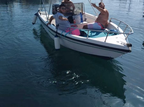 Motorbåt  för uthyrning Palermo till det bästa priset 