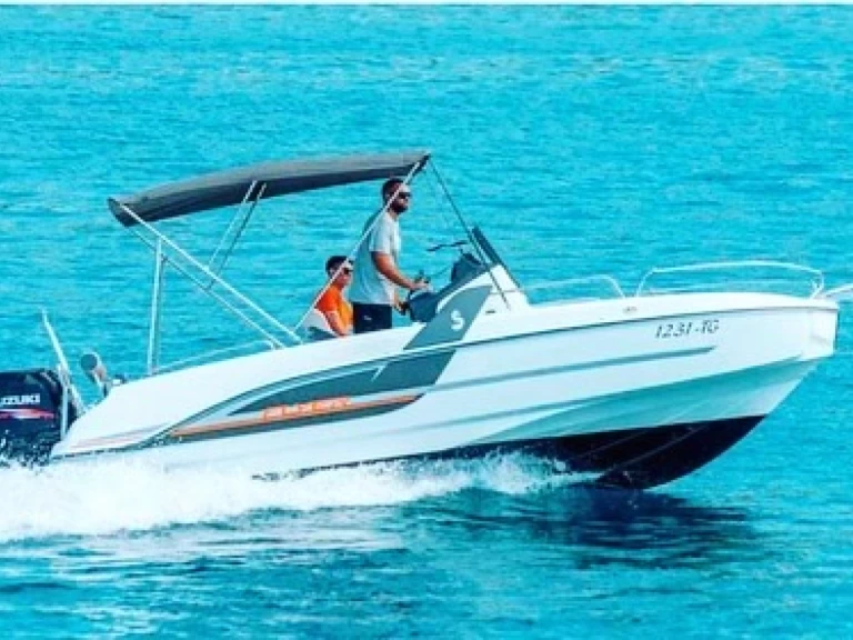 Båtuthyrning Bénéteau Flyer 6.6 SPACEdeck i Trogir  på Samboat 