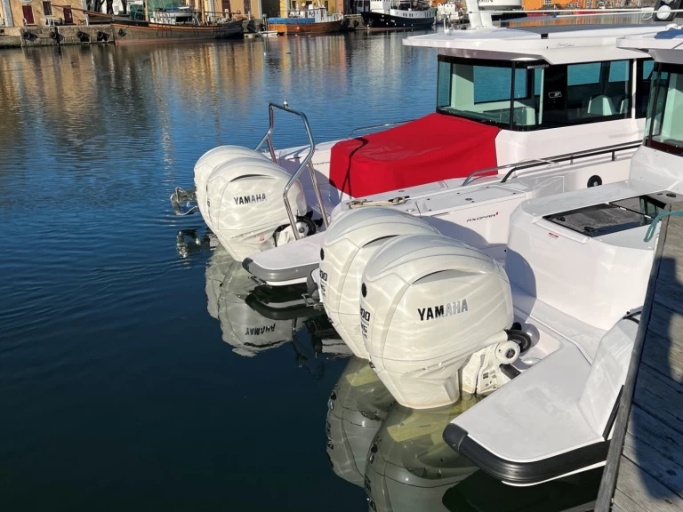 Hyra Motorbåt  med eller utan skeppare Axopar La Trinité-sur-Mer 