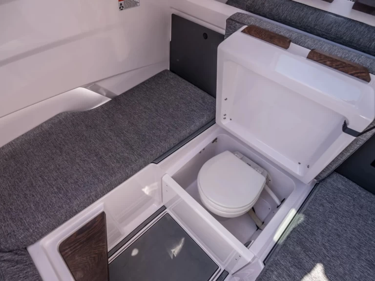Hyr en Axopar Axopar 29 XC Cross Cabin La Trinité-sur-Mer 
