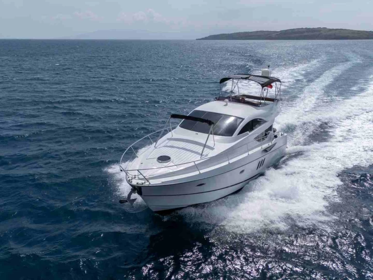 Yacht charter Torba billig Numarine  55