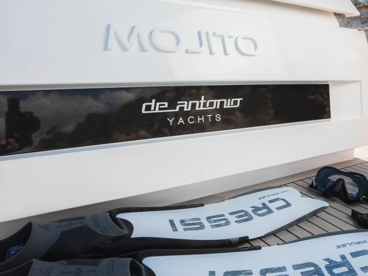 Yacht charter Palma de Mallorca billig D28 open