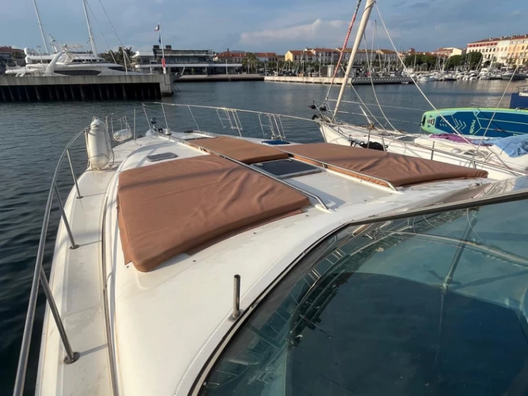 Yacht charter Cannes billig Sea Ray 420 Sundancer