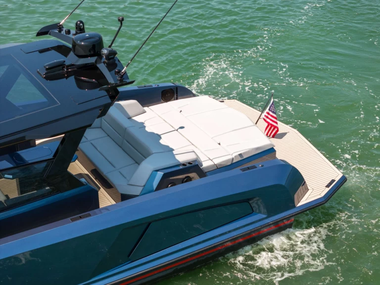 Lyx yacht för uthyrning Sag Harbor till det bästa priset 