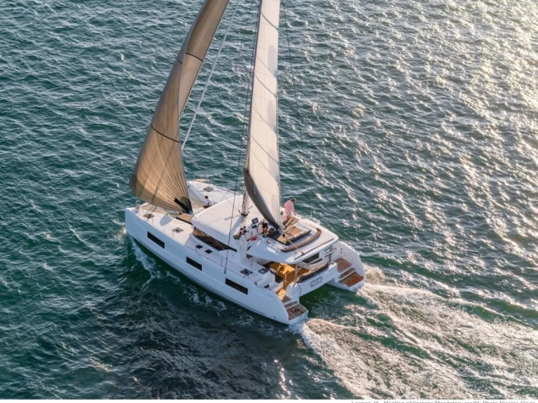 Lagoon Lagoon 46 charter bareboat eller skeppad i Fethiye