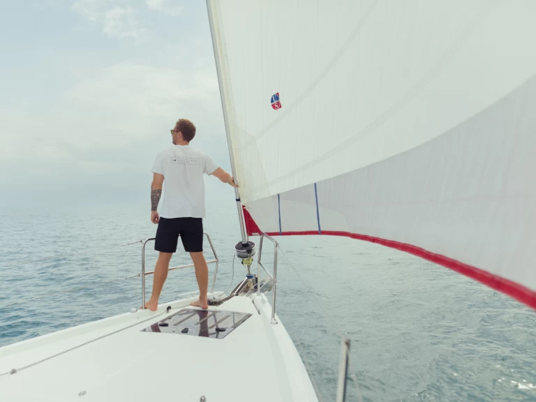 Jeanneau Sun Odyssey 440 charter bareboat eller skeppad i Lefkáda