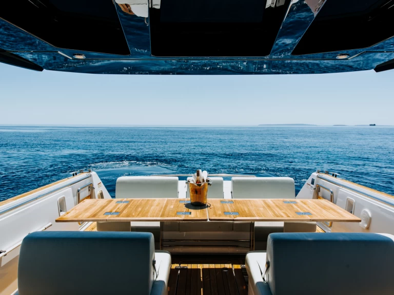 Uthyrning Motorbåt  Fjord med en båtlicens 