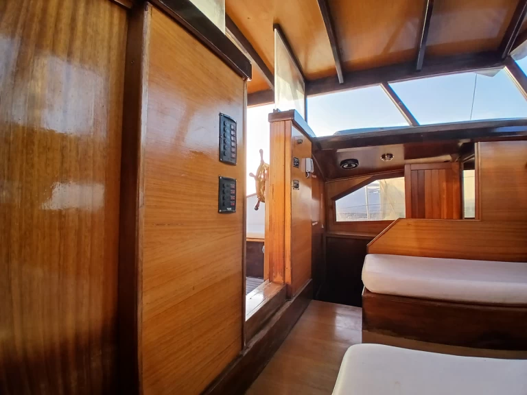 Hyra Katamaran  med eller utan skeppare J.K. Pike &Sons LTD La Savina 