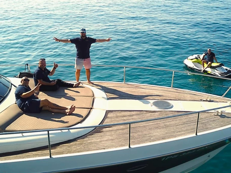 Uthyrning Lyx yacht Ilver med en båtlicens 