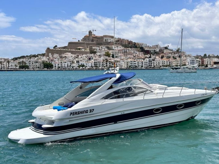 Yacht charter Ibiza Town billig Pershing 37