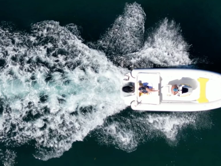 Hyra RIB med eller utan skeppare Mirimare Neapel 