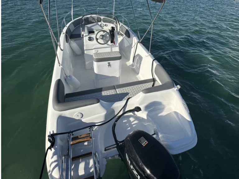 Yacht charter Porto Cesareo billig Elegance 5,85