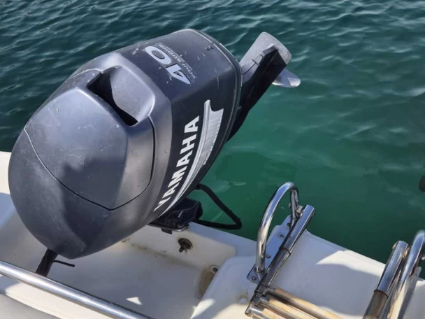 Blumax 19 Openline charter bareboat eller skeppad i Palermo