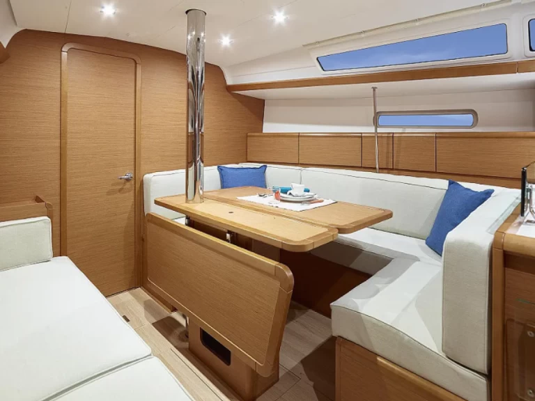 Båtuthyrning Jeanneau Sun Odyssey 389 i Lefkáda på Samboat 