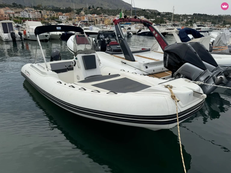 RIB för uthyrning Palermo till det bästa priset 
