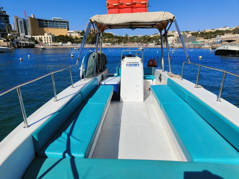 Uthyrning Motorbåt  Buccaneer med en båtlicens 