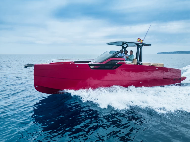 Hyra Motorbåt  med eller utan skeppare Nuva Santa Eularia des Riu 