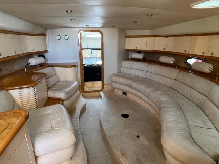 Sunseeker Superhawk 48 charter bareboat eller skeppad i Ibiza Town