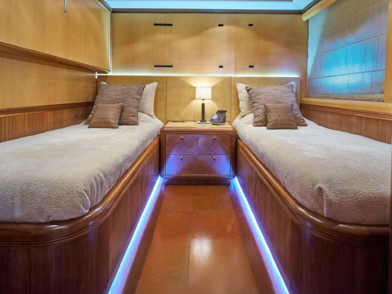 Hyra Lyx yacht med eller utan skeppare Mangusta Sant Antoni de Portmany 