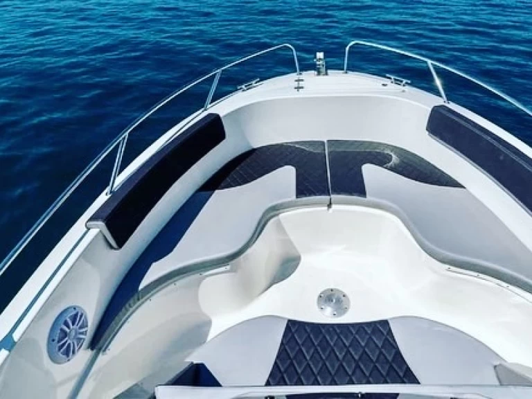 Båtuthyrning Atlantic open 670 i Trogir  på Samboat 