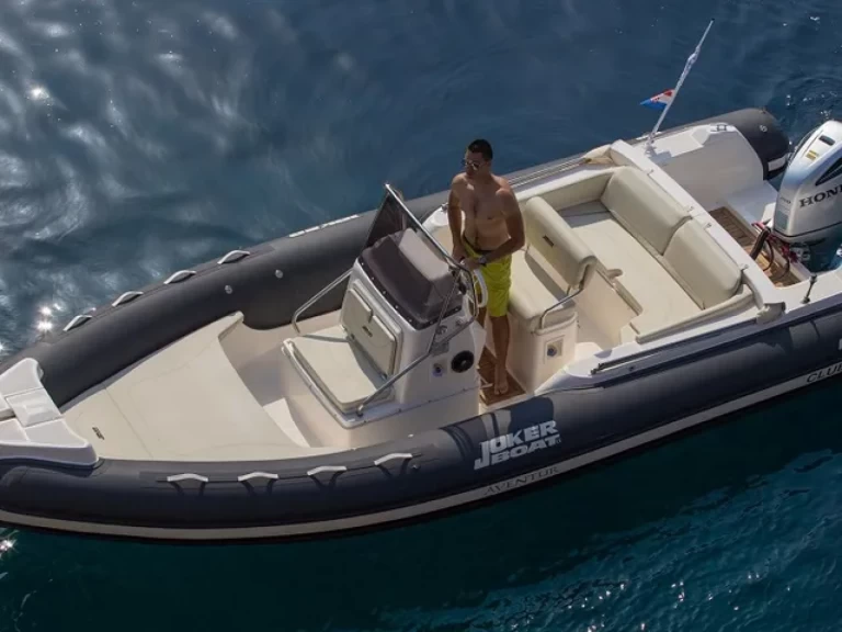 Joker Boat Clubman 24 charter bareboat eller skeppad i Trogir 