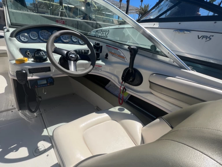 Hyr en Sea Ray Sea Ray 195 Sport Barcelona 