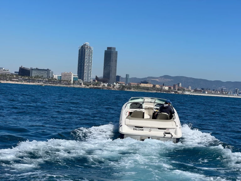 Hyra Motorbåt  med eller utan skeppare Sea Ray Barcelona 