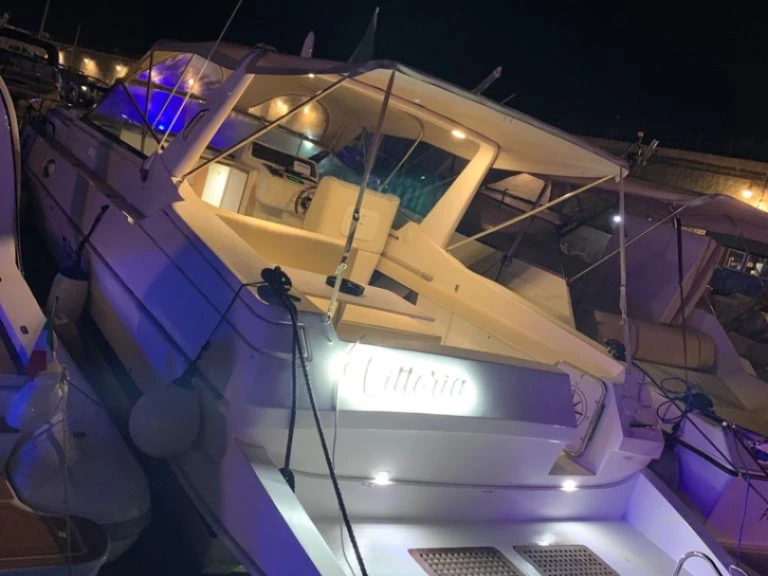 Yacht charter Porto Badino billig Dart 36