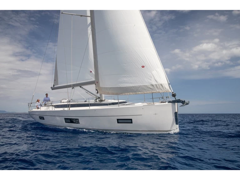Båtuthyrning Bavaria Bavaria C45 i Alimos på Samboat 