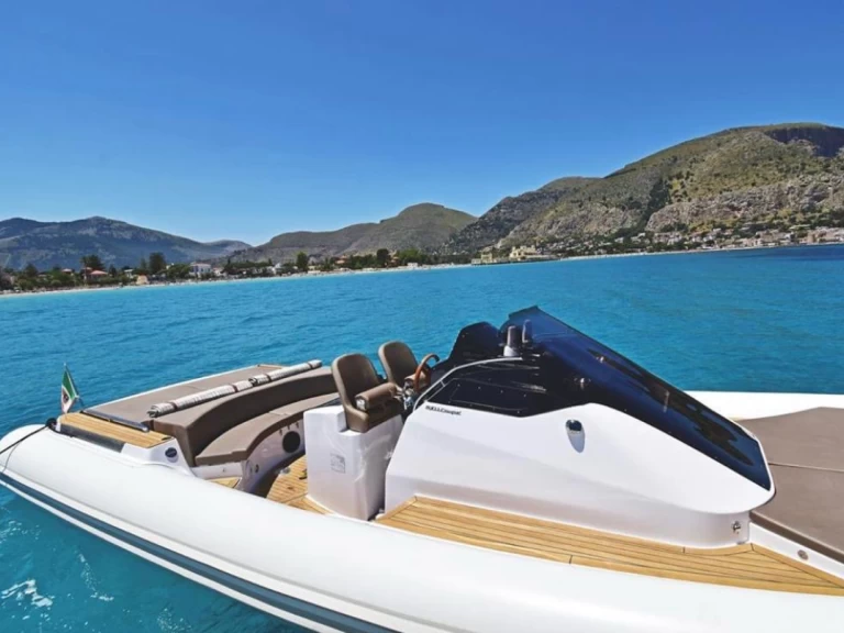 Båtuthyrning Magazzu M 11 coupe’ i Palermo på Samboat 