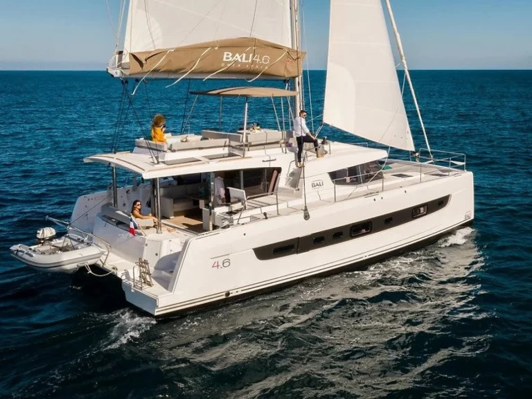 Bali Catamarans Bali 4.6 charter bareboat eller skeppad i Tortola