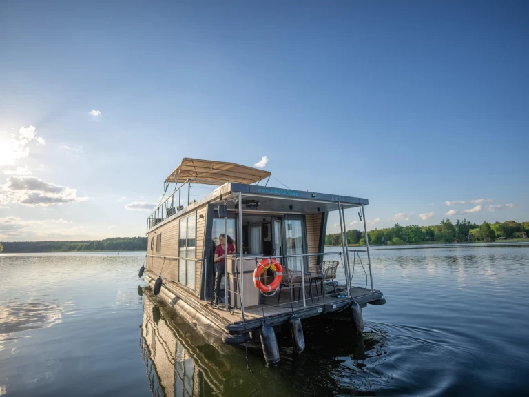 Hyra Kanalbåt med eller utan skeppare WOMA Fürstenberg/Havel 