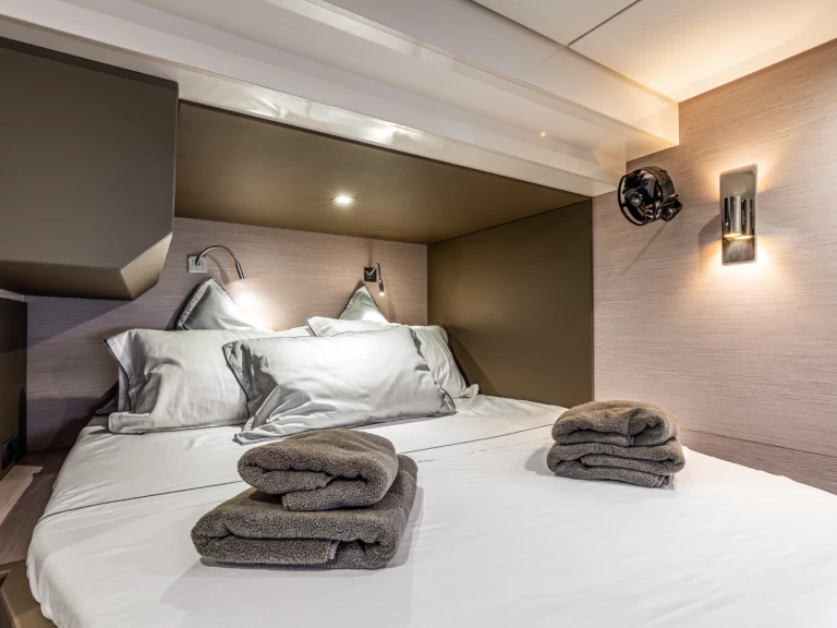 Yacht charter Pórto Chéli billig Aventura 50